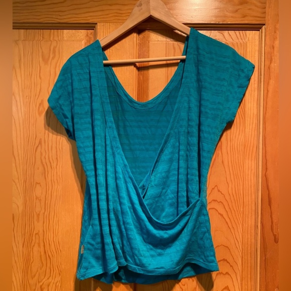 Smartwool Crisscross back Merino Wool blend top Teal size Medium